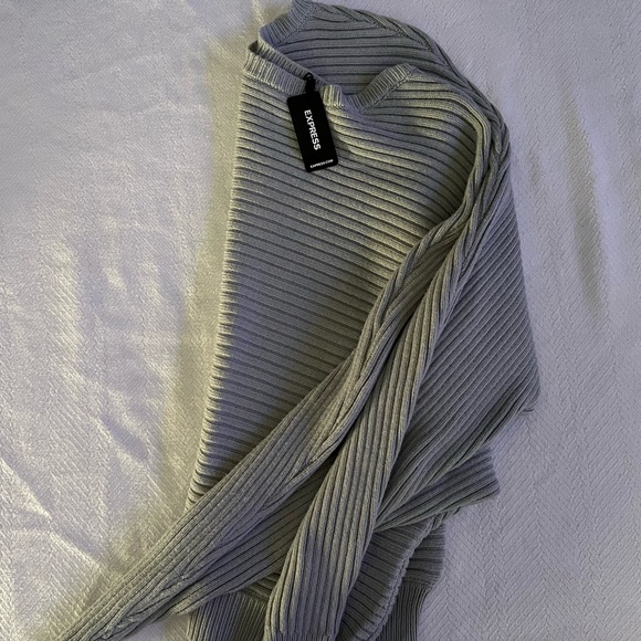 Mint green sweater - Picture 2 of 4